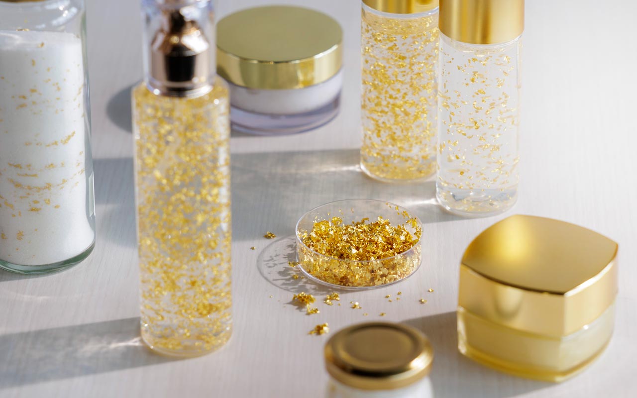 金箔化粧品の魅力と効果｜高級スキンケアの世界