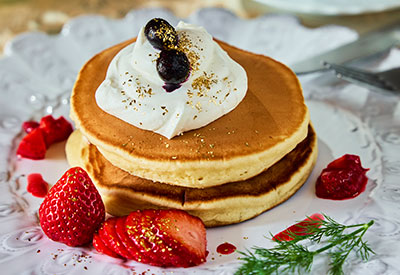 パンケーキに食用金箔スターダストA