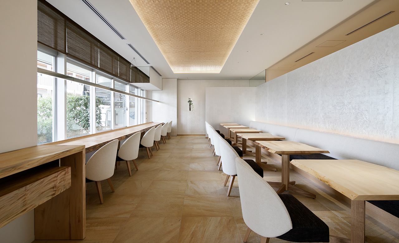 シンワメディカルリゾート柏の葉金箔装飾実績